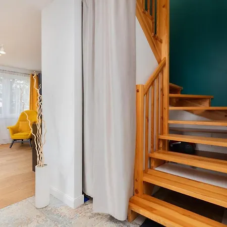 Daire Spacious Family Near The Forest By Renters