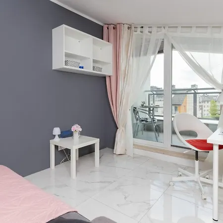 Spacious Family Near The Forest By Renters * Gdynia