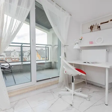 Daire Spacious Family Near The Forest By Renters