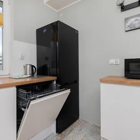 Spacious Family Near The Forest By Renters